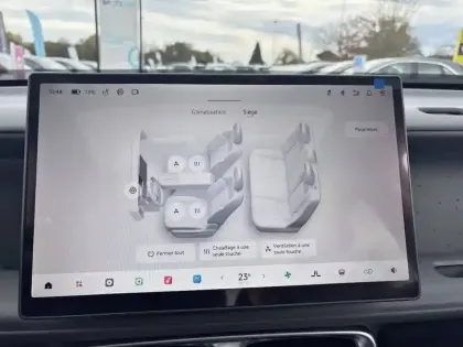 Photo 44 Leapmotor B10  BEV 67.1 kWh - 160 kW