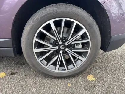 Photo 37 Leapmotor B10  BEV 67.1 kWh - 160 kW