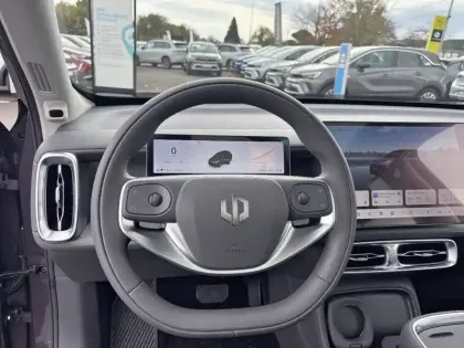 Photo 33 Leapmotor B10  BEV 67.1 kWh - 160 kW