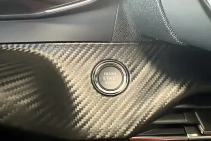 Photo 12 Peugeot 208  Electrique 50 kWh 136ch