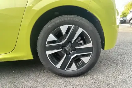 Photo 37 Peugeot 208  Electrique 50 kWh 136ch