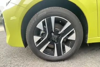 Photo 36 Peugeot 208  Electrique 50 kWh 136ch