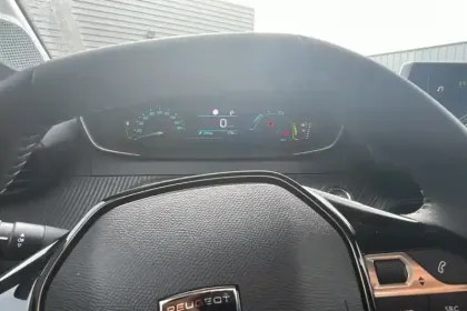 Photo 41 Peugeot 208  Electrique 50 kWh 136ch