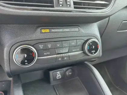 Photo 22 Ford Kuga  2.5 Duratec 190 ch FlexiFuel FHEV E85 Powershift