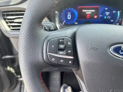 Photo 18 Ford Kuga  2.5 Duratec 190 ch FlexiFuel FHEV E85 Powershift