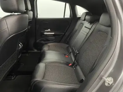 Photo 15 Mercedes EQA  250