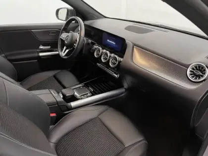 Photo 25 Mercedes EQA  250