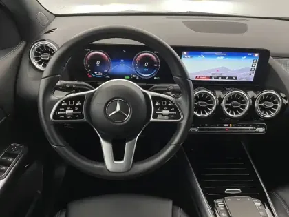 Photo 21 Mercedes EQA  250