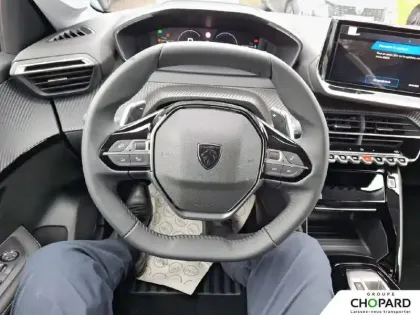 Photo 15 Peugeot 208  Hybrid 110 e-DCS6