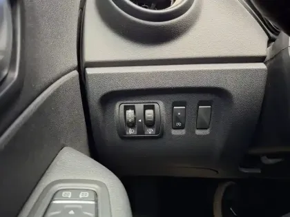 Photo 33 Renault Captur  dCi 90 Energy EDC