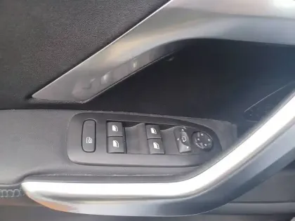 Photo 36 Peugeot 2008  PureTech 110ch S&S BVM6