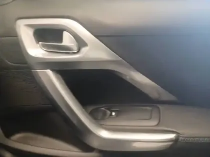 Photo 20 Peugeot 2008  PureTech 110ch S&S BVM6