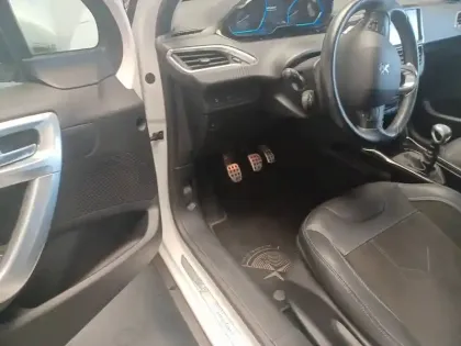 Photo 6 Peugeot 2008  PureTech 110ch S&S BVM6