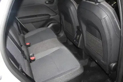 Photo 14 Renault Captur  E-Tech full hybrid 145 ch