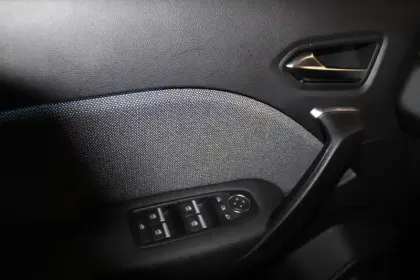 Photo 44 Renault Captur  E-Tech full hybrid 145 ch