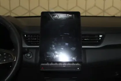 Photo 18 Renault Captur  E-Tech full hybrid 145 ch