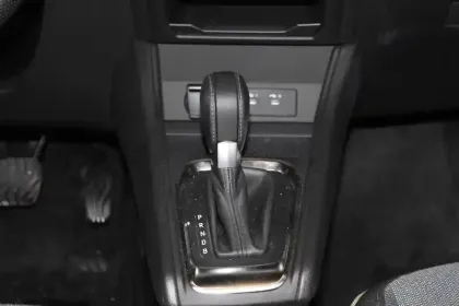 Photo 20 Renault Captur  E-Tech full hybrid 145 ch