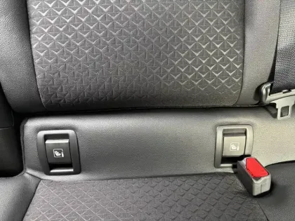 Photo 28 Nissan Juke  HYBRID 143