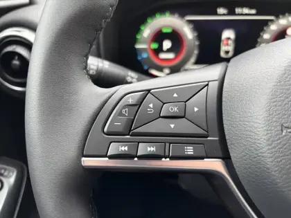 Photo 15 Nissan Juke  HYBRID 143