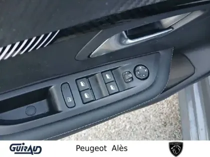 Photo 11 Peugeot 208  Hybrid 100 e-DCS6