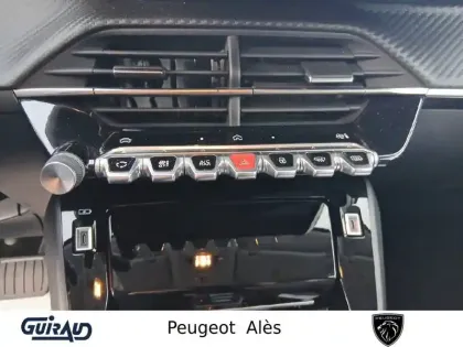 Photo 16 Peugeot 208  Hybrid 100 e-DCS6