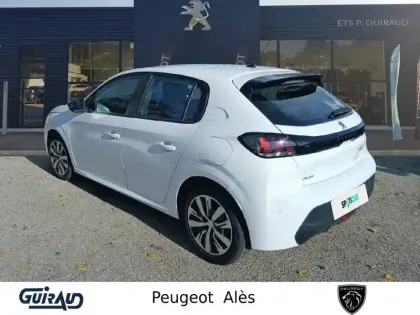 Photo 50 Peugeot 208  PureTech 100 S&S BVM6