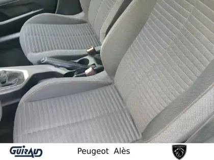 Photo 52 Peugeot 208  PureTech 100 S&S BVM6