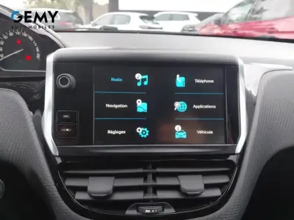 Photo 12 Peugeot 208  1.2 PureTech 110ch S&S BVM5