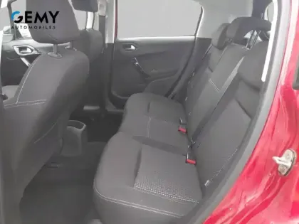 Photo 9 Peugeot 208  1.2 PureTech 110ch S&S BVM5