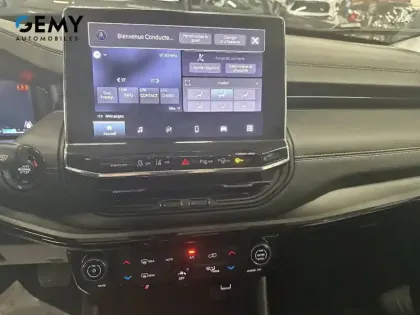 Photo 29 Jeep Compass  1.5 Turbo T4 130 ch BVR7 e-Hybrid