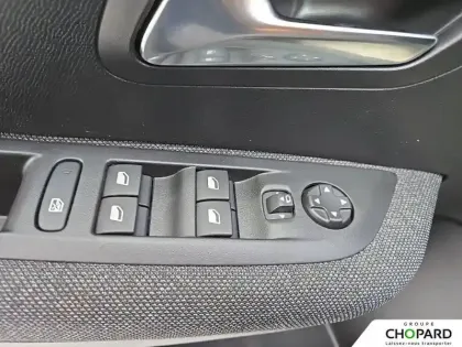 Photo 23 Peugeot 208  PureTech 75 S&S BVM5