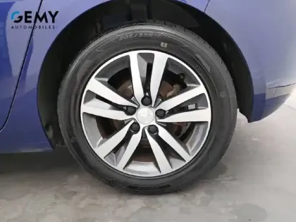 Photo 10 Peugeot 308  PureTech 130ch S&S BVM6