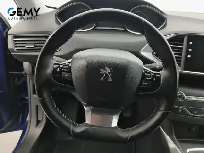 Photo 12 Peugeot 308  PureTech 130ch S&S BVM6