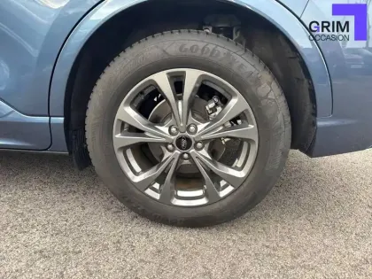 Photo 13 Ford Kuga  2.5 Duratec 190 ch FlexiFuel FHEV E85 Powershift