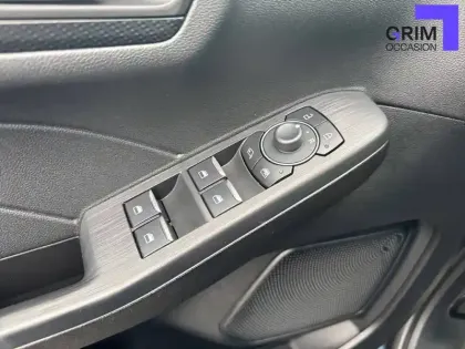 Photo 18 Ford Kuga  2.5 Duratec 190 ch FlexiFuel FHEV E85 Powershift