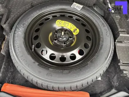 Photo 27 Ford Kuga  2.5 Duratec 190 ch FlexiFuel FHEV E85 Powershift