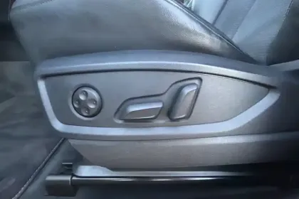 Photo 19 Audi Q5  55 TFSIe 367 S tronic 7 Quattro