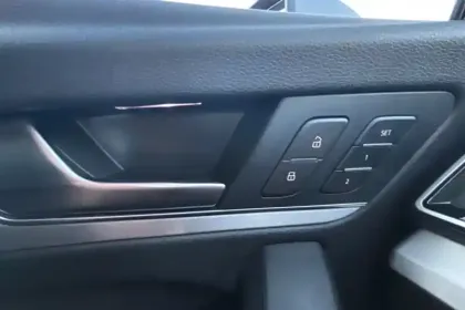 Photo 21 Audi Q5  55 TFSIe 367 S tronic 7 Quattro