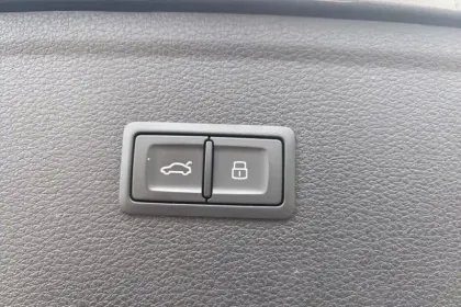 Photo 43 Audi Q5  55 TFSIe 367 S tronic 7 Quattro