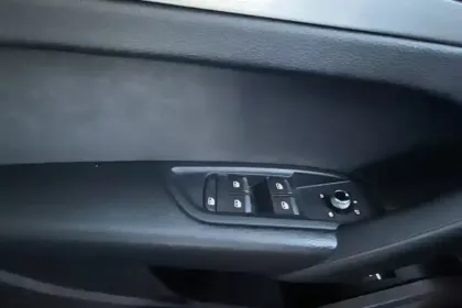 Photo 16 Audi Q5  55 TFSIe 367 S tronic 7 Quattro