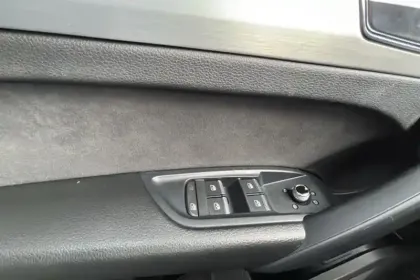 Photo 49 Audi Q5  55 TFSIe 367 S tronic 7 Quattro