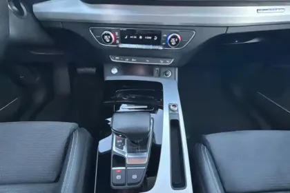 Photo 17 Audi Q5  55 TFSIe 367 S tronic 7 Quattro