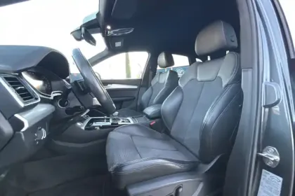 Photo 8 Audi Q5  55 TFSIe 367 S tronic 7 Quattro