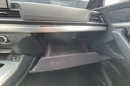 Photo 52 Audi Q5  55 TFSIe 367 S tronic 7 Quattro