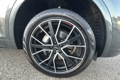 Photo 30 Audi Q5  55 TFSIe 367 S tronic 7 Quattro