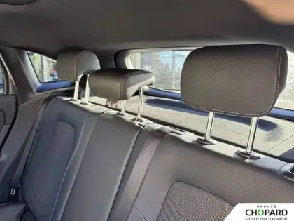 Photo 18 Mercedes GLA  200 d 8G-DCT