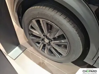 Photo 11 Peugeot 2008  Hybrid 145 e-DCS6