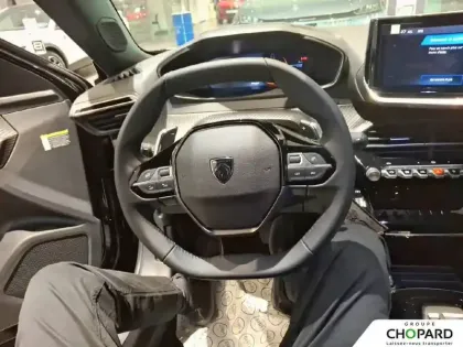 Photo 16 Peugeot 2008  Hybrid 145 e-DCS6