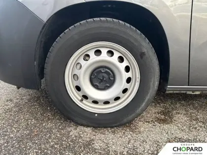 Photo 44 Peugeot Partner E- FOURGON STANDARD 800 KG 136 CH BATTERIE 50 KWH