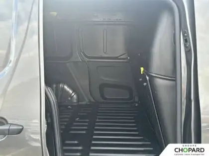 Photo 43 Peugeot Partner E- FOURGON STANDARD 800 KG 136 CH BATTERIE 50 KWH